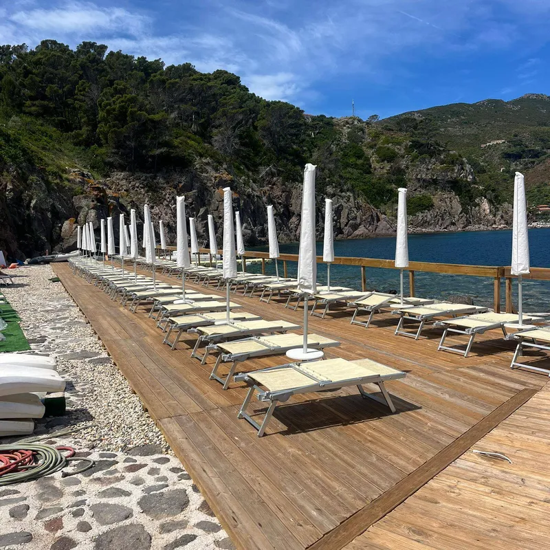 Bagni La Grotta Beach