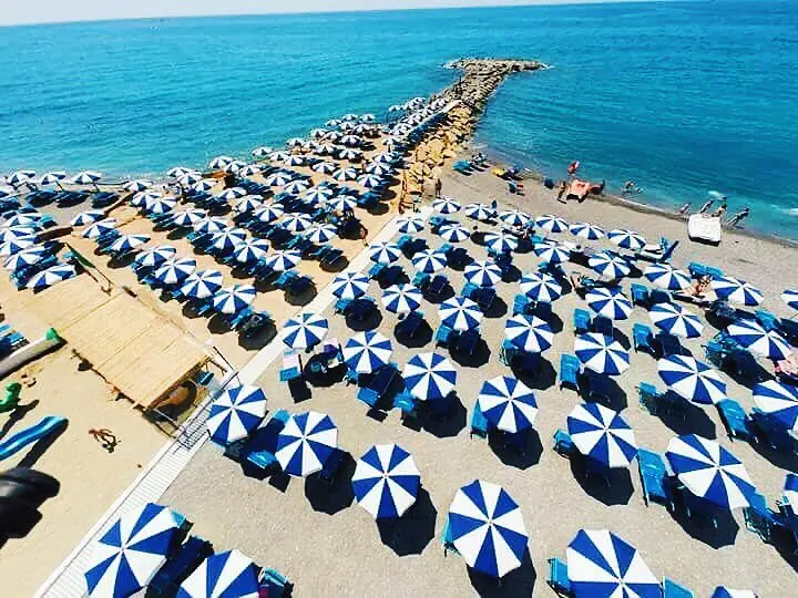 Bagni La Scogliera Beach